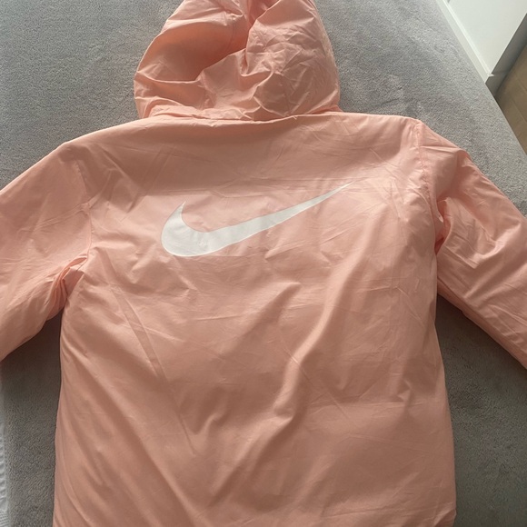 Nike NSW Reversible Puffer Jacket Size Medium - Picture 6 of 7